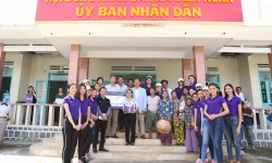 Hoa hậu Hoàn vũ Việt Nam tiếp tục hành trình thiện nguyện tại Nha Trang